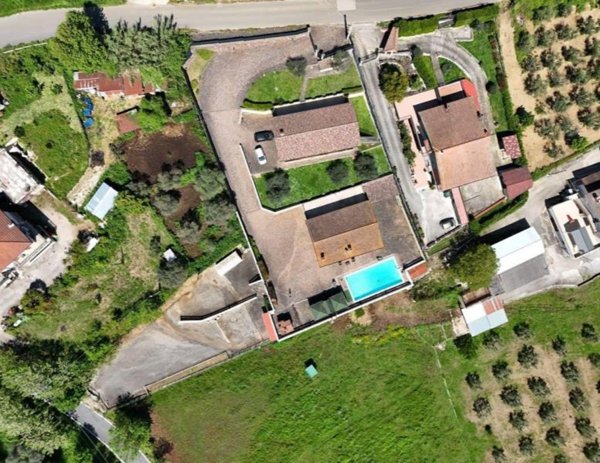 casa indipendente in vendita a Gavignano