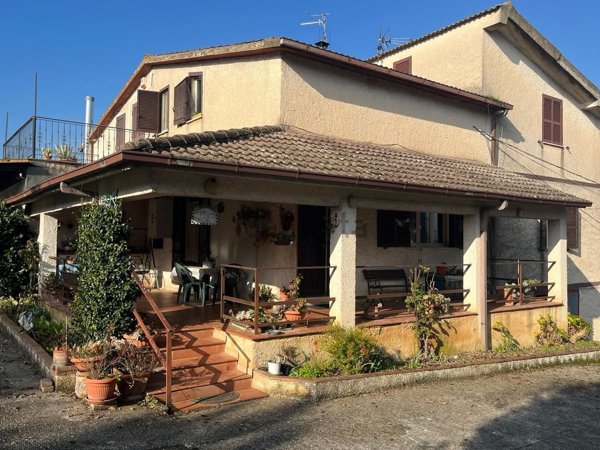 casa indipendente in vendita a Gavignano