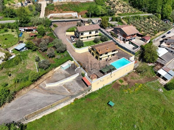 casa indipendente in vendita a Gavignano