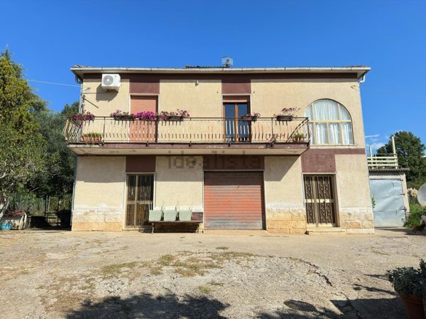 casa indipendente in vendita a Gavignano