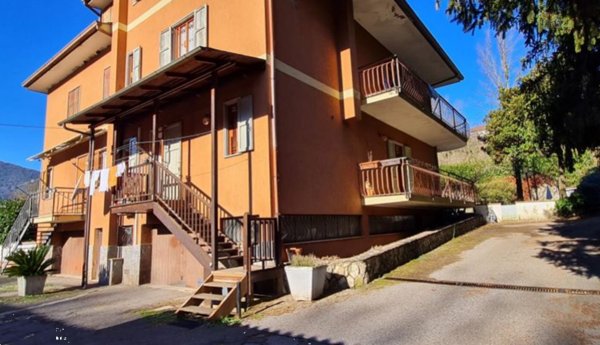 casa indipendente in vendita a Gavignano