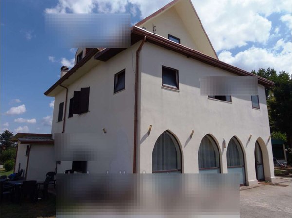 casa indipendente in vendita a Gavignano