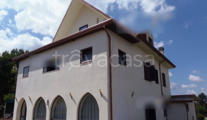 casa indipendente in vendita a Gavignano