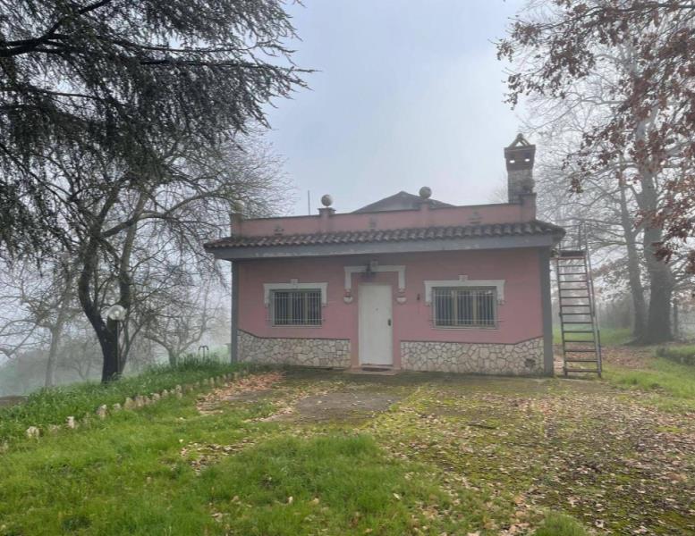 casa indipendente in vendita a Gavignano