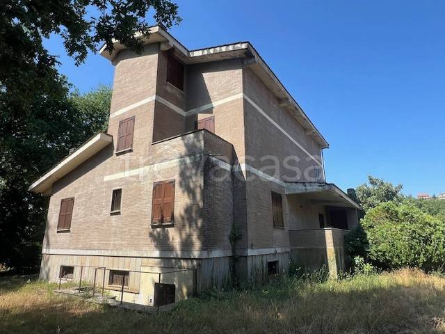 casa indipendente in vendita a Genazzano