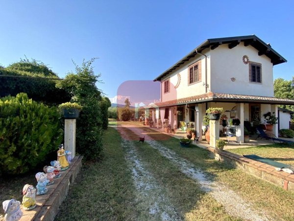 casa indipendente in vendita a Genazzano