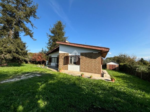 casa indipendente in vendita a Genazzano