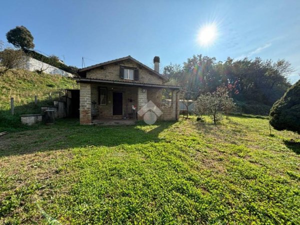 casa indipendente in vendita a Genazzano