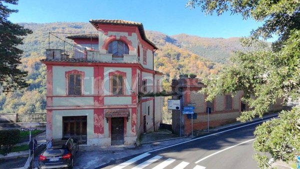 casa indipendente in vendita a Genazzano