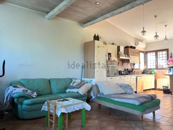 casa indipendente in vendita a Genazzano
