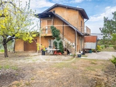 casa indipendente in vendita a Genazzano