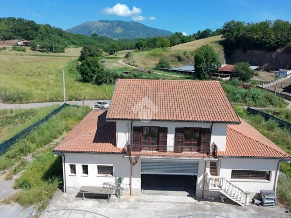 casa indipendente in vendita a Genazzano