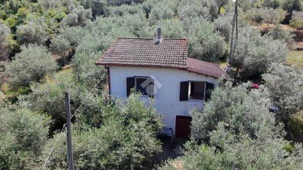 casa indipendente in vendita a Genazzano