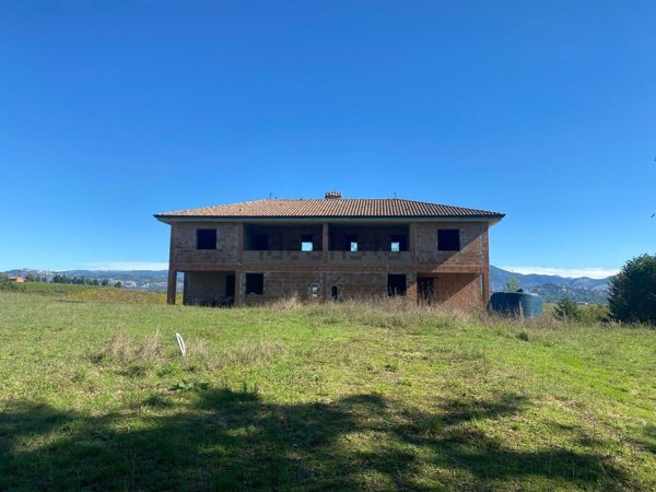 casa indipendente in vendita a Genazzano