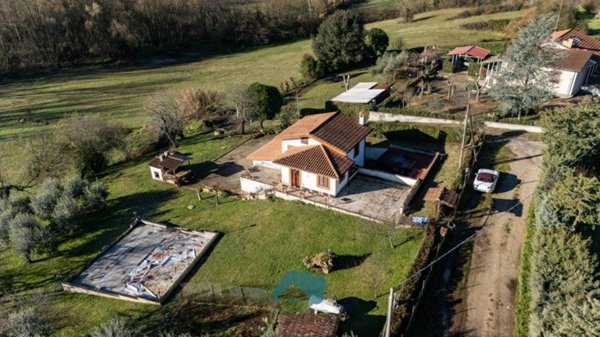casa indipendente in vendita a Genazzano