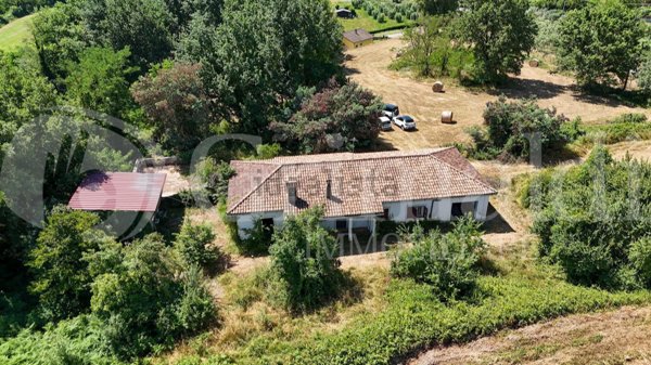 casa indipendente in vendita a Genazzano