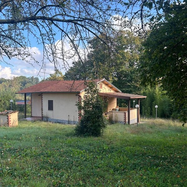 casa indipendente in vendita a Genazzano