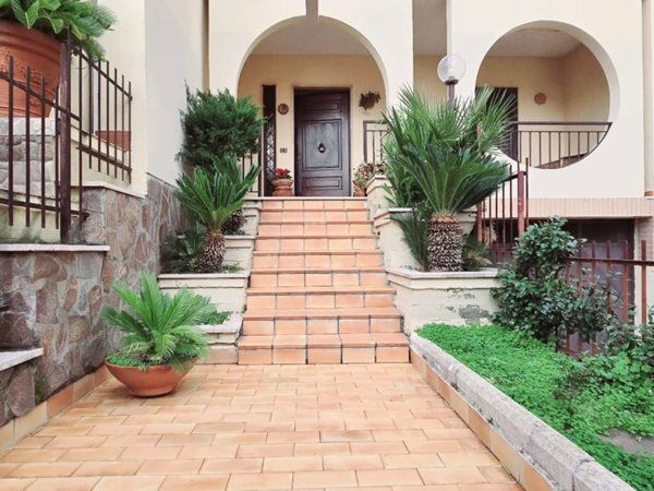 casa indipendente in vendita a Genazzano