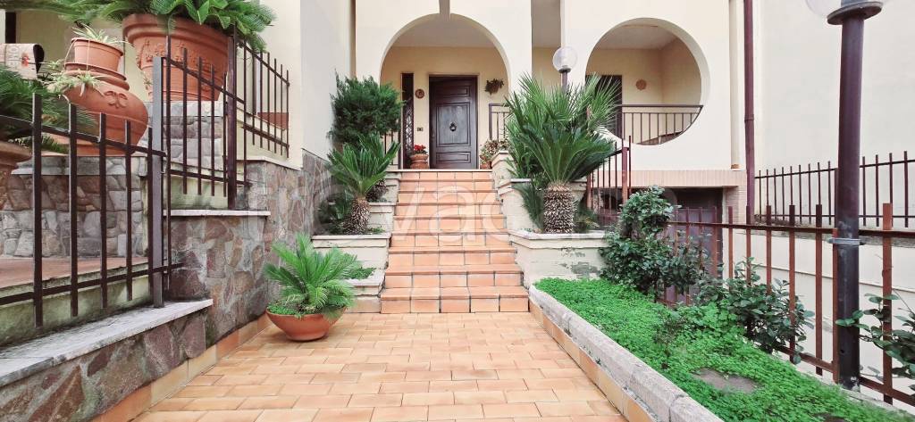 casa indipendente in vendita a Genazzano