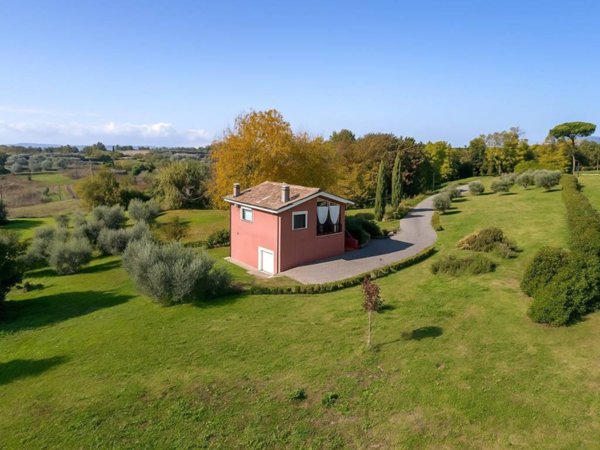 casa indipendente in vendita a Genazzano