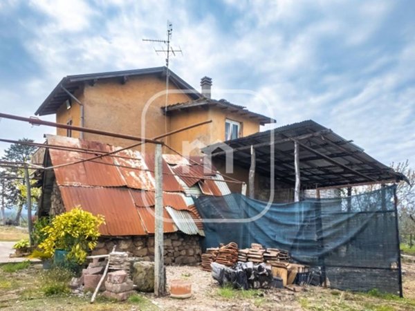 casa indipendente in vendita a Genazzano