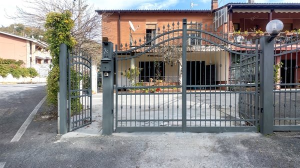 casa indipendente in vendita a Genazzano