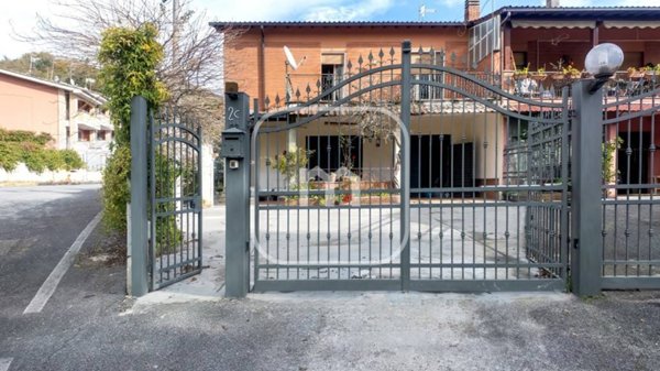 casa indipendente in vendita a Genazzano