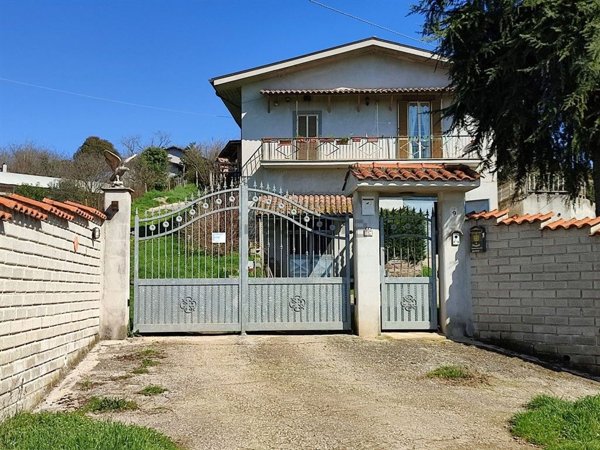 casa indipendente in vendita a Genazzano