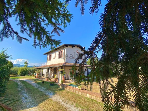 casa indipendente in vendita a Genazzano