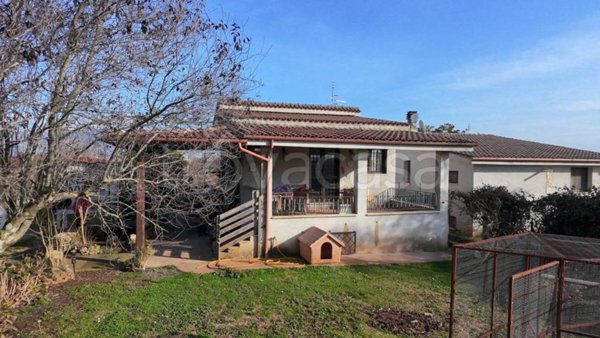 casa indipendente in vendita a Genazzano