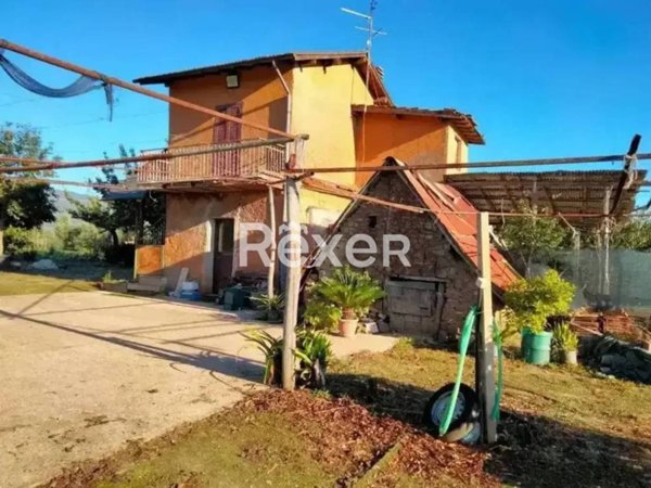 casa indipendente in vendita a Genazzano