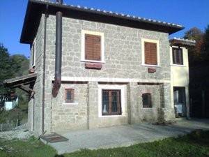 casa indipendente in vendita a Genazzano