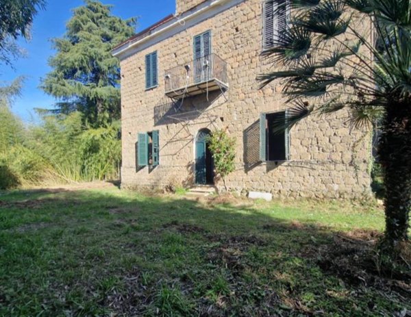 casa indipendente in vendita a Genazzano