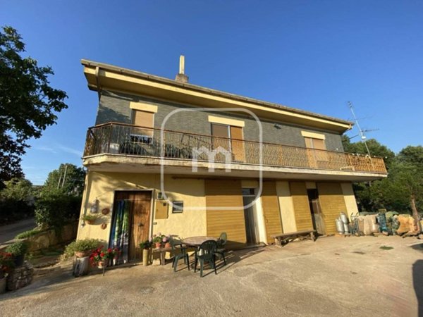 casa indipendente in vendita a Genazzano