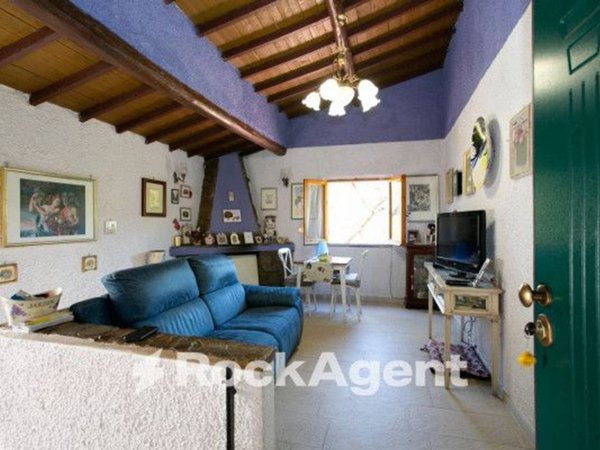 casa indipendente in vendita a Genazzano