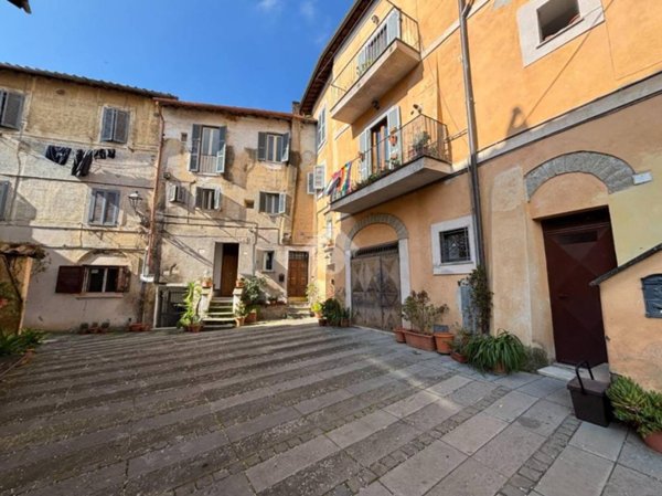 appartamento in vendita a Genazzano