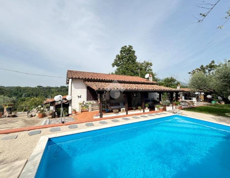 casa indipendente in vendita a Genazzano