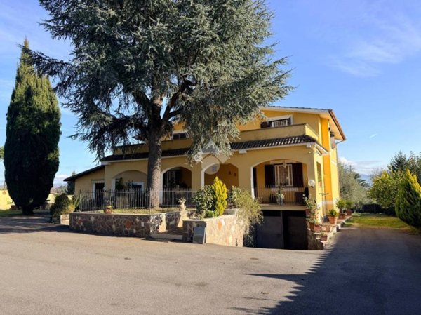 casa indipendente in vendita a Genazzano