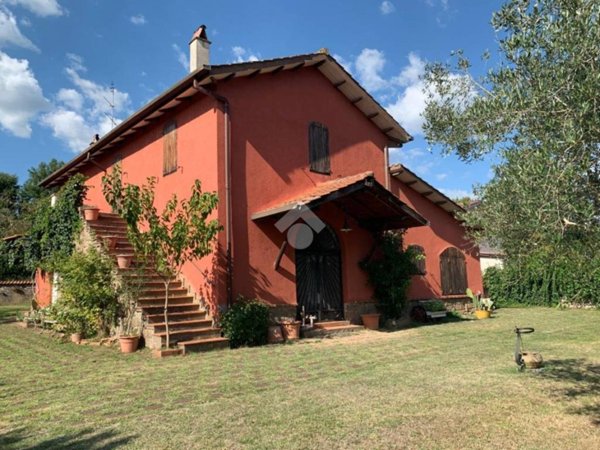 casa indipendente in vendita a Genazzano