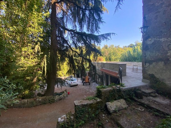 casa indipendente in vendita a Genazzano