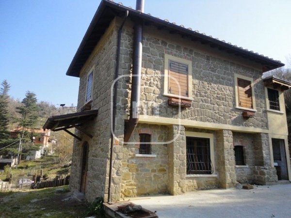 casa indipendente in vendita a Genazzano