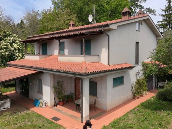 casa indipendente in vendita a Genazzano