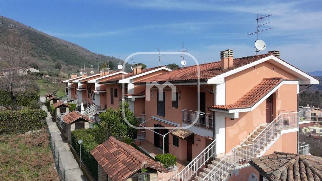 casa indipendente in vendita a Genazzano