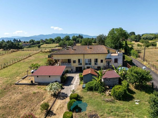 casa indipendente in vendita a Genazzano