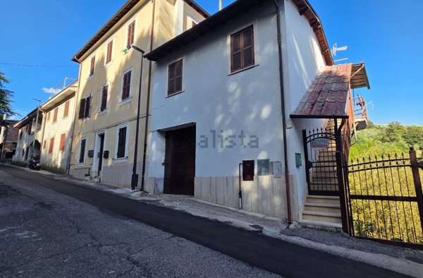 appartamento in vendita a Genazzano