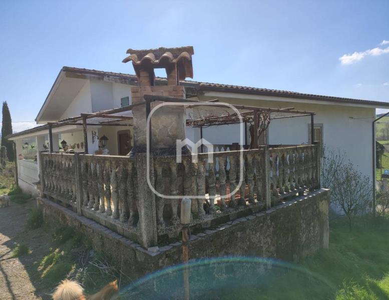 casa indipendente in vendita a Genazzano
