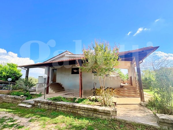 casa indipendente in vendita a Genazzano