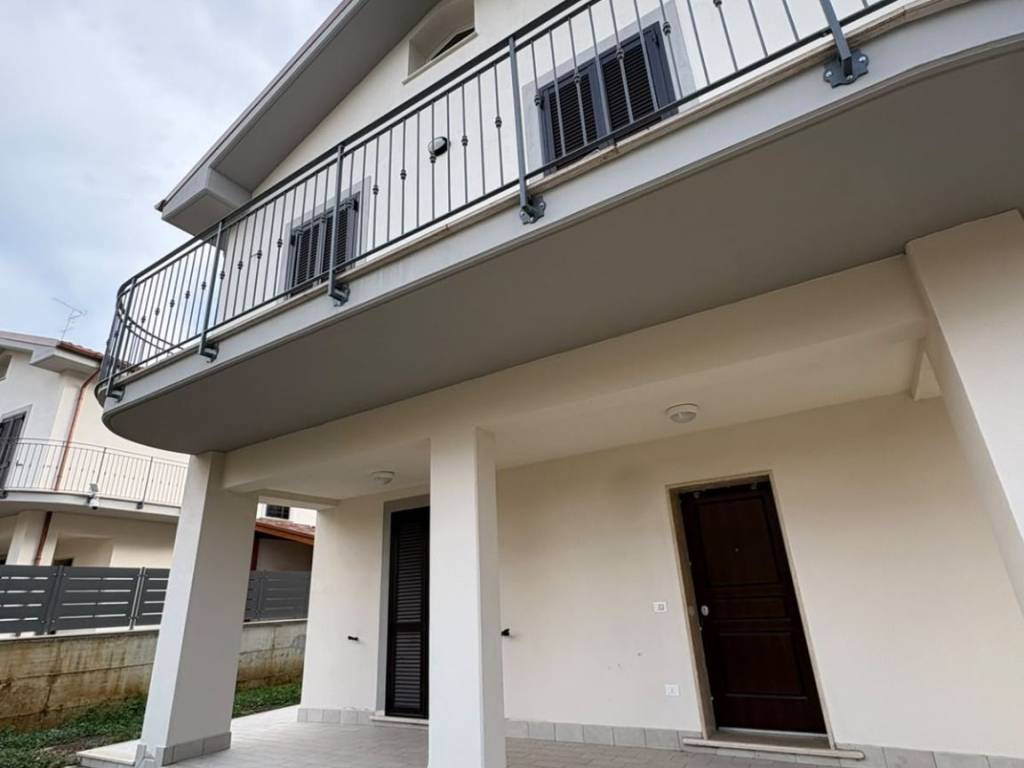 casa indipendente in vendita a Genazzano