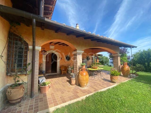 casa indipendente in vendita a Genazzano