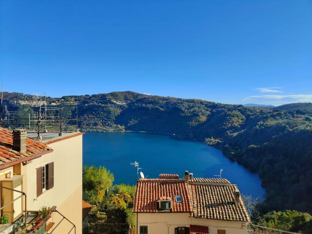appartamento in vendita a Genzano di Roma